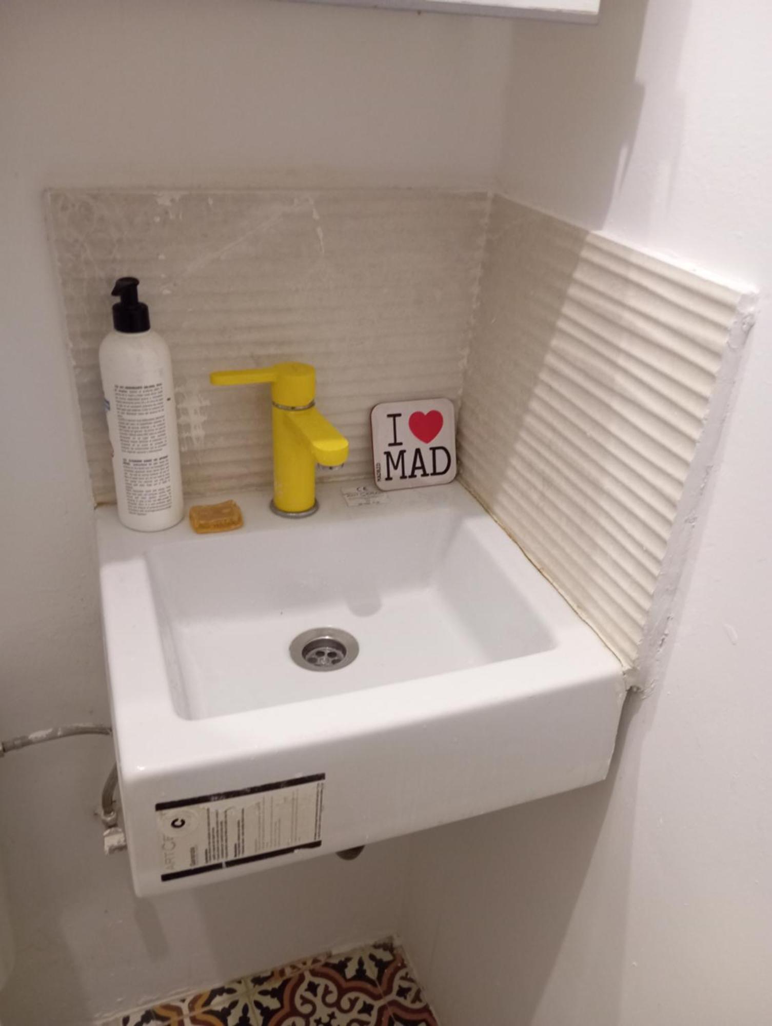 B&B Eco Cubes Мадрид Стая снимка